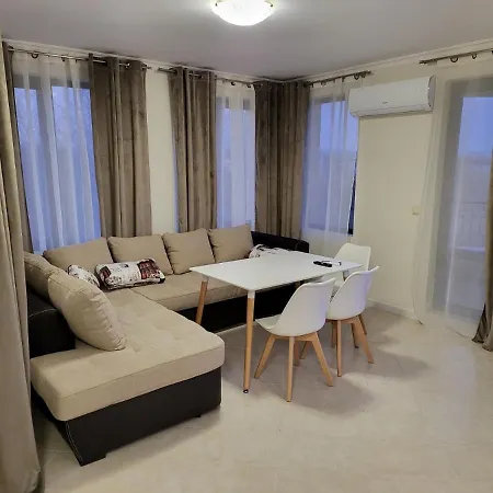 Apartment On The 2 Ravda