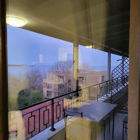 Apartment On The 2